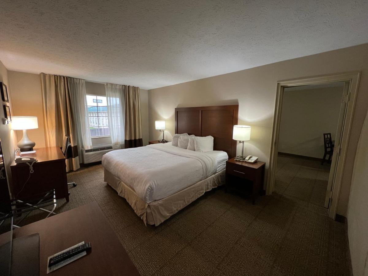 Wyndham Garden Hotel Cross Lanes Чарлстън Екстериор снимка