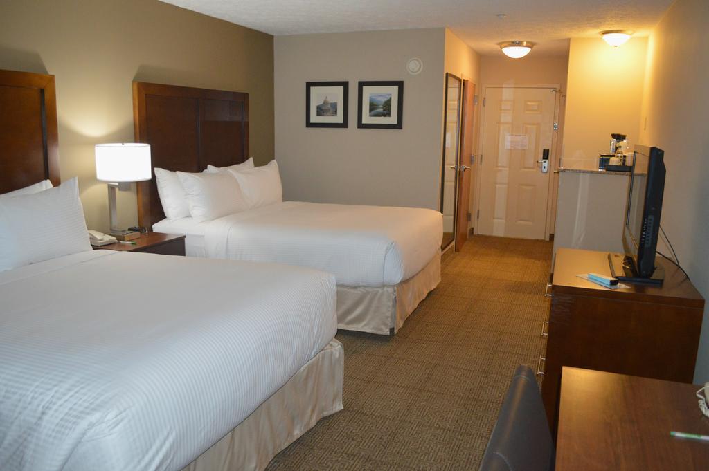 Wyndham Garden Hotel Cross Lanes Чарлстън Екстериор снимка