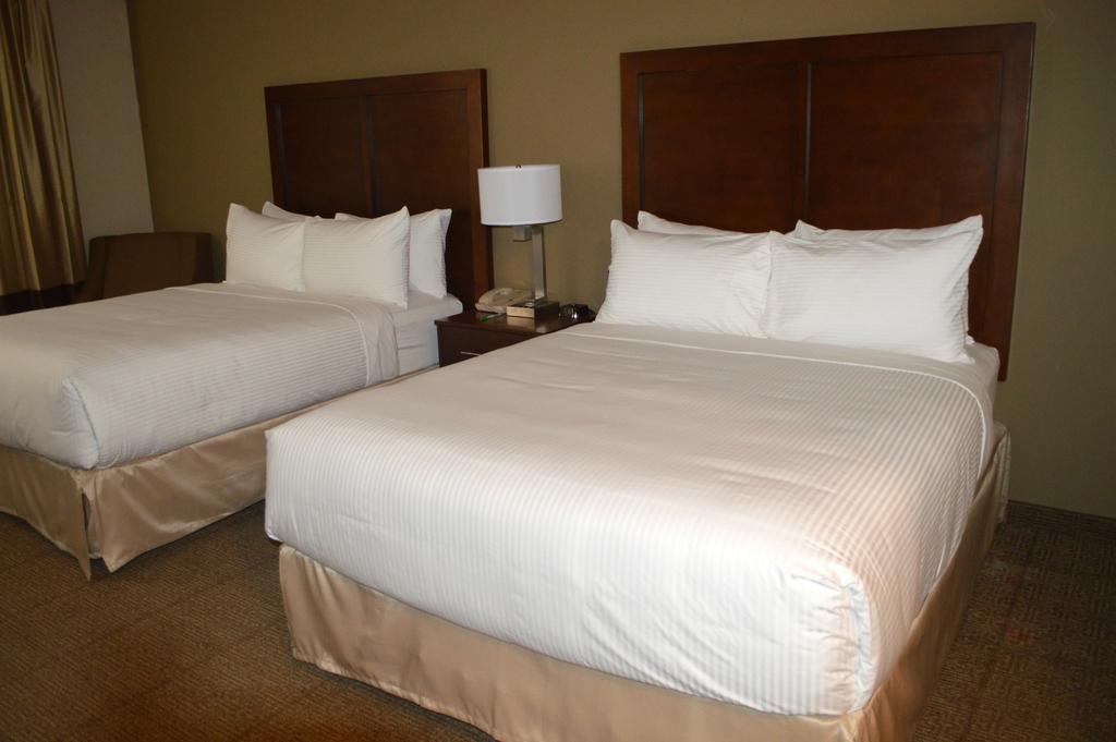 Wyndham Garden Hotel Cross Lanes Чарлстън Екстериор снимка