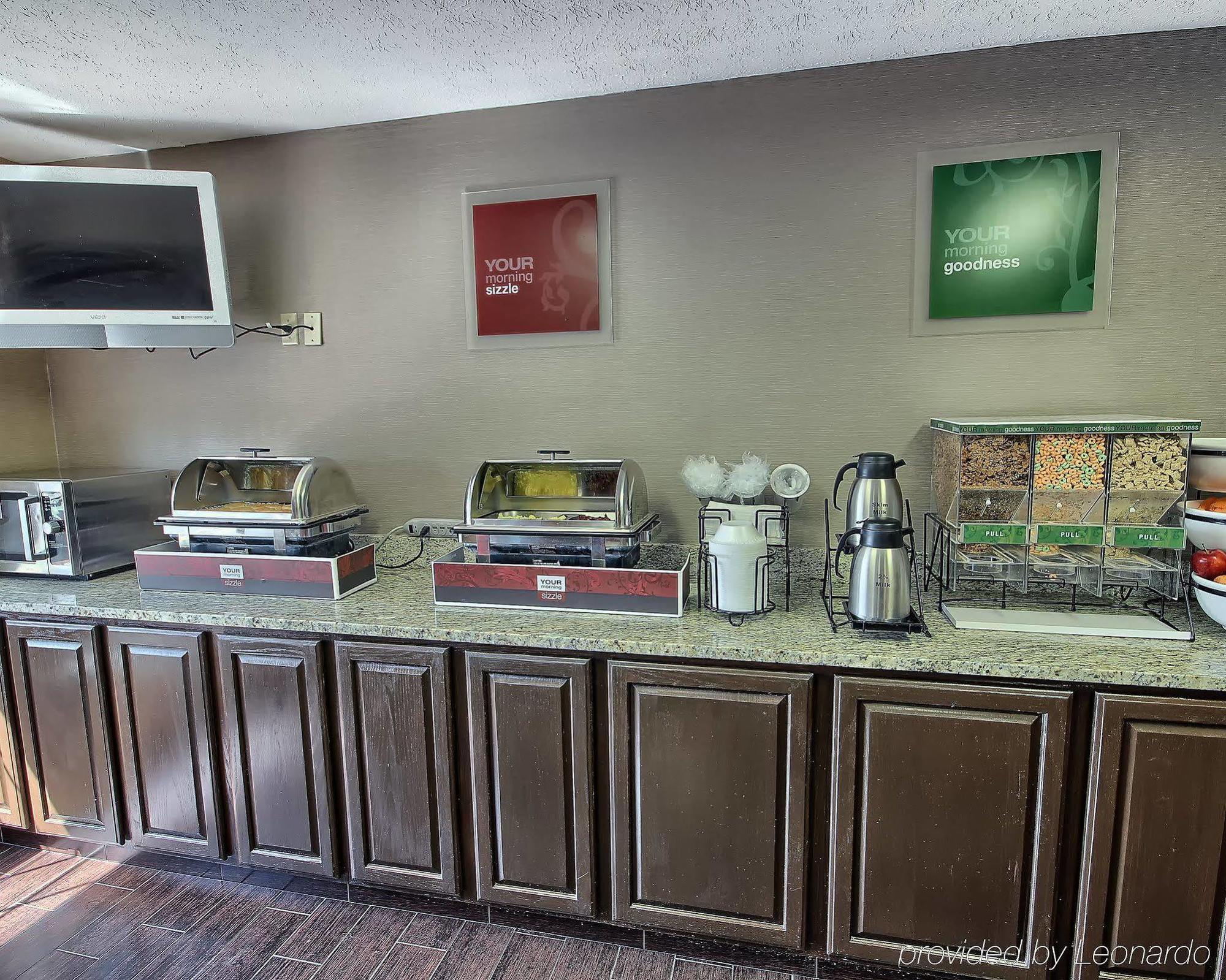 Wyndham Garden Hotel Cross Lanes Чарлстън Екстериор снимка