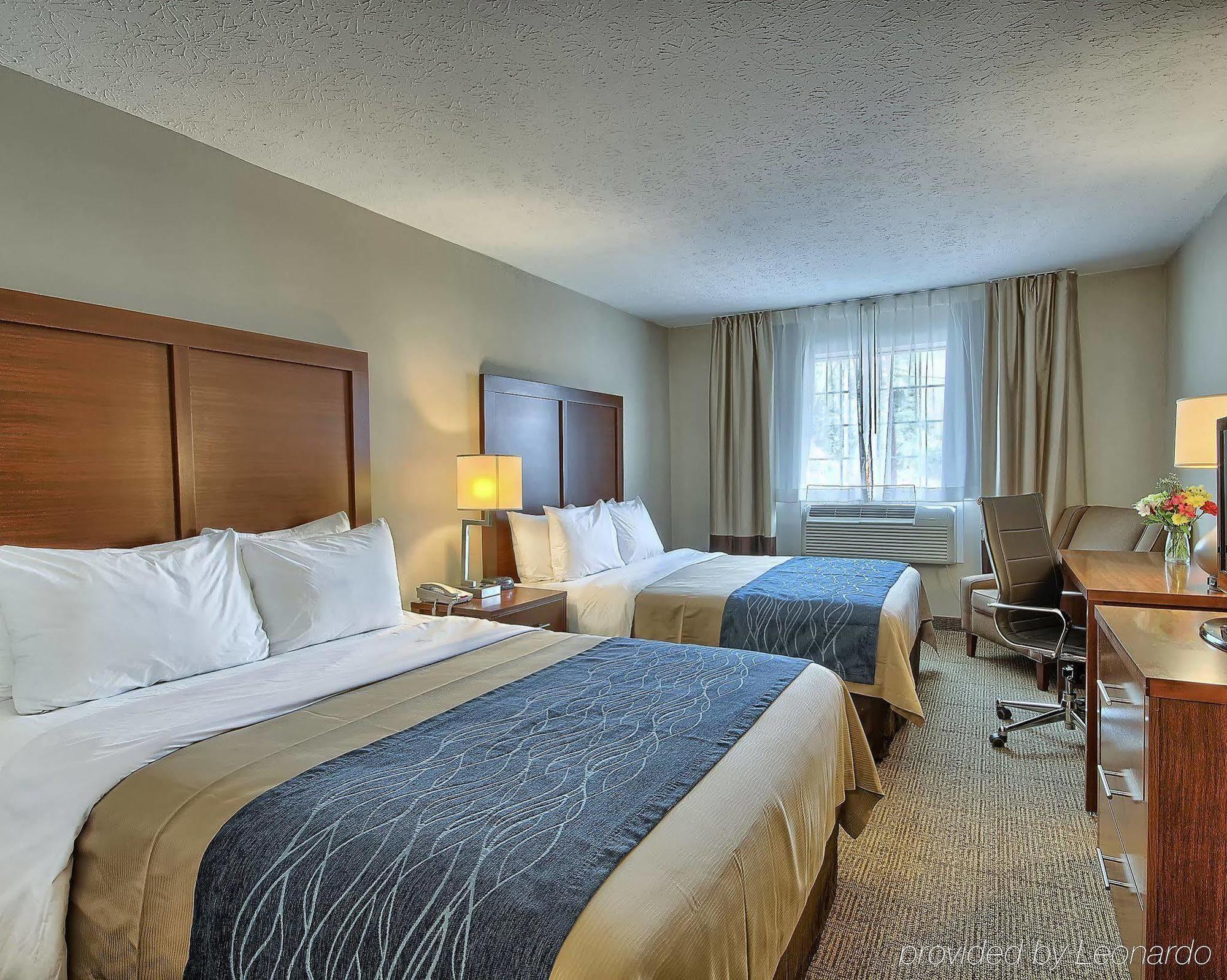 Wyndham Garden Hotel Cross Lanes Чарлстън Екстериор снимка