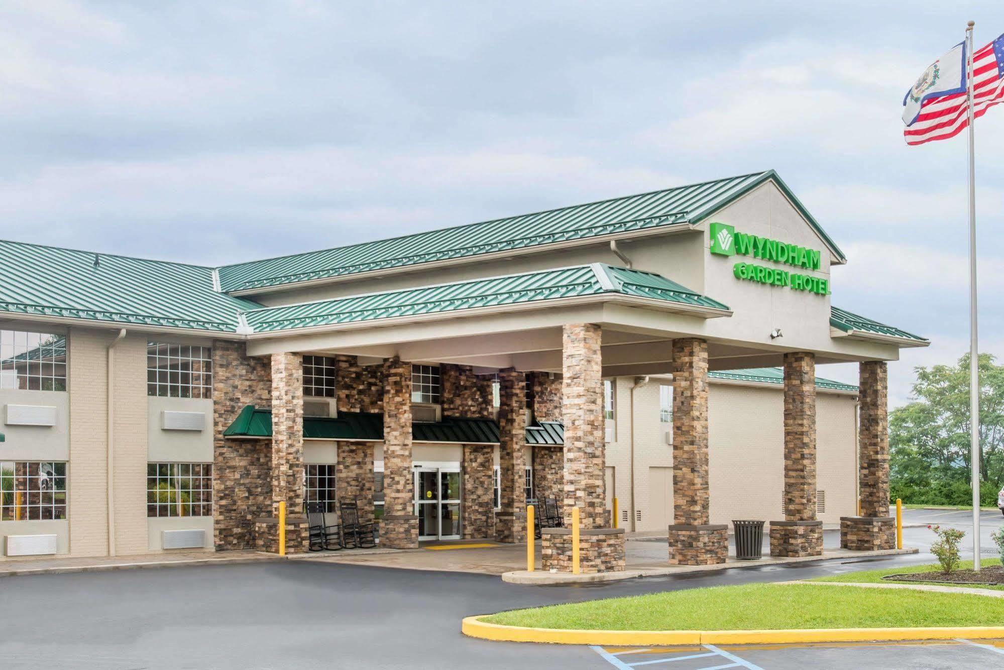 Wyndham Garden Hotel Cross Lanes Чарлстън Екстериор снимка