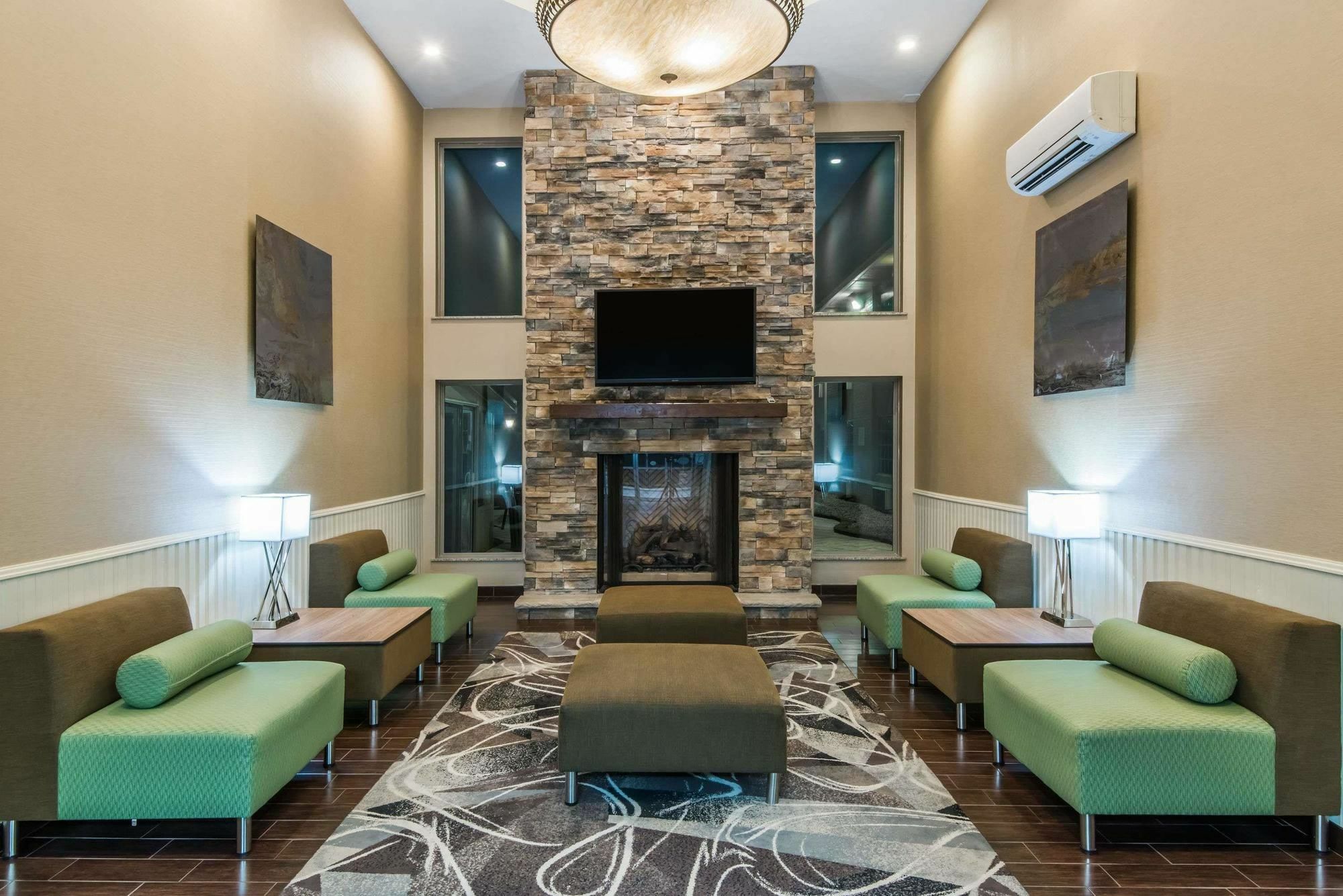 Wyndham Garden Hotel Cross Lanes Чарлстън Екстериор снимка