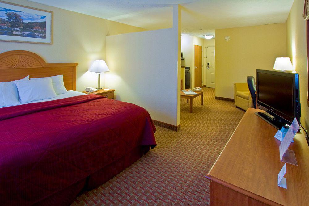 Wyndham Garden Hotel Cross Lanes Чарлстън Екстериор снимка